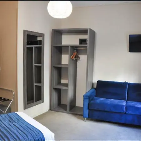 Calavita Rooftop & 4* San-Martino-di-Lota