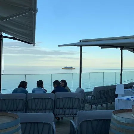Calavita Rooftop & Hotell