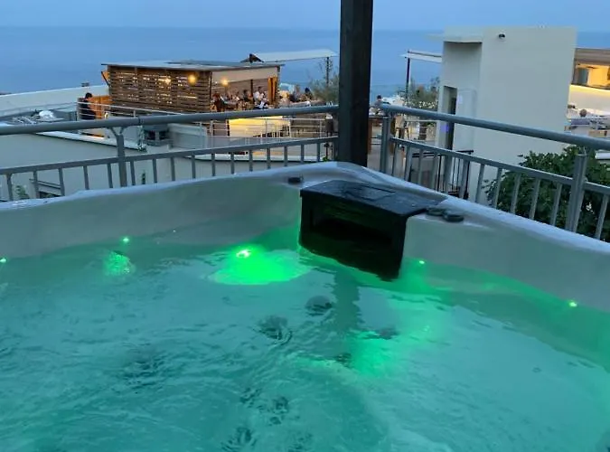 Calavita Rooftop & San-Martino-di-Lota