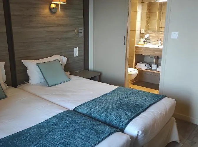 Calavita Rooftop & 4* San-Martino-di-Lota