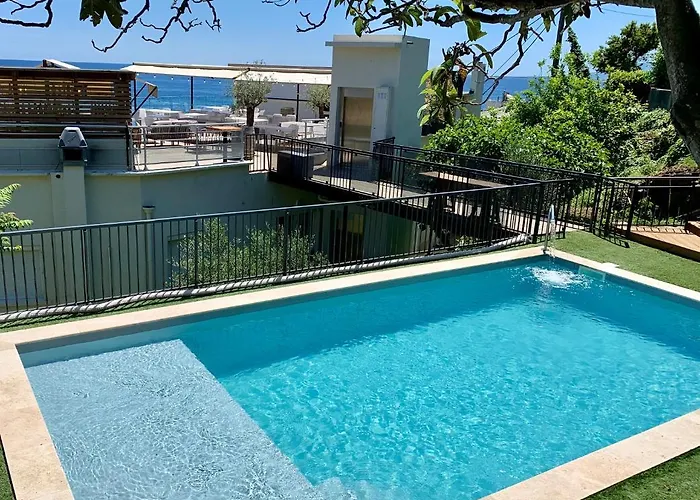 Calavita Rooftop & San-Martino-di-Lota