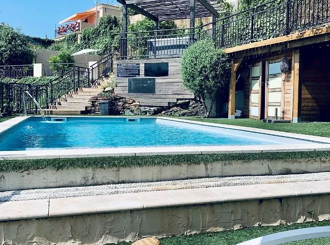 Ξενοδοχείο Calavita Rooftop & 4*