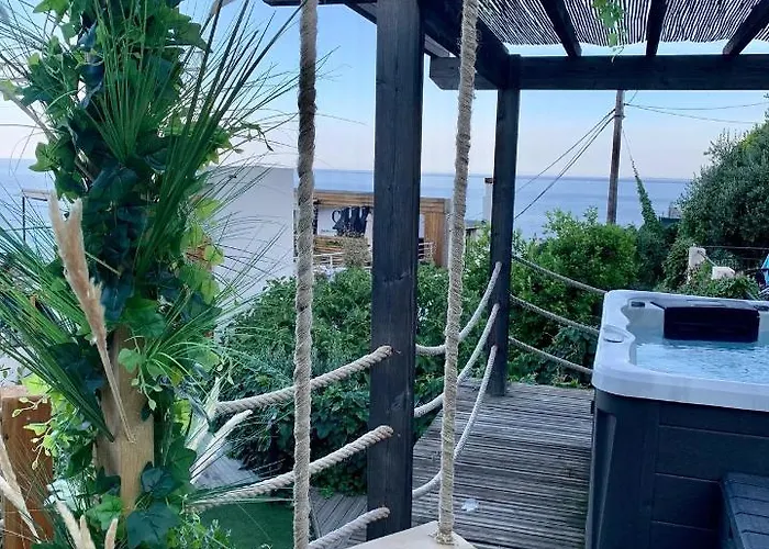 Ξενοδοχείο Calavita Rooftop & San-Martino-di-Lota