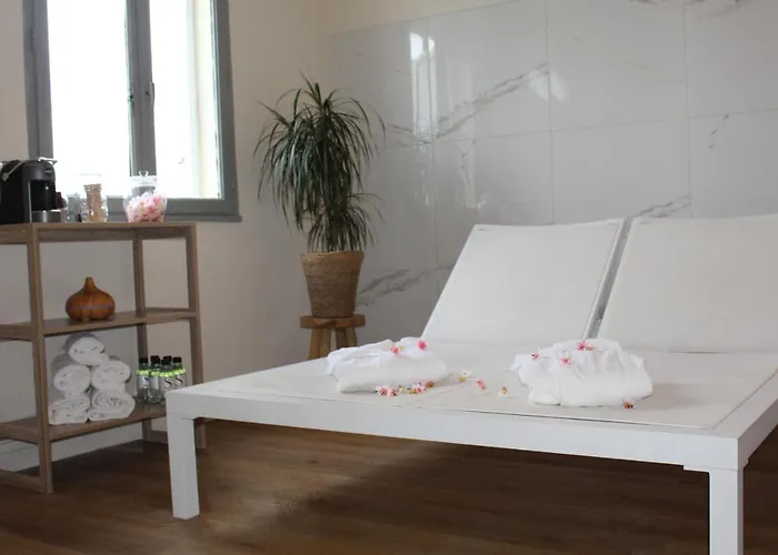 Calavita Rooftop & Hotel 4*